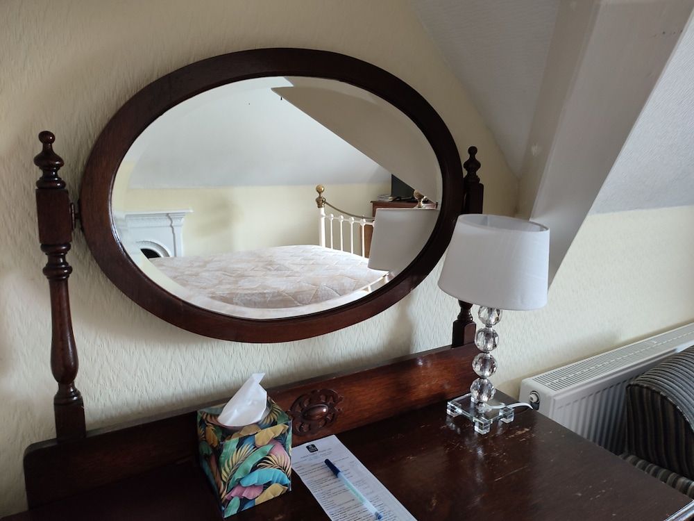 Anton Guest House B&B Superior Double Room 2