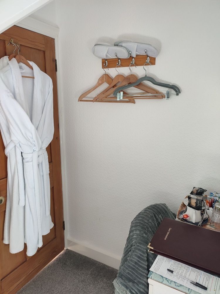 Anton Guest House B&B Standard Twin Room 5