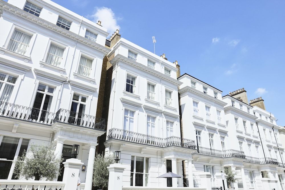 undefined The Laslett Hotel 8