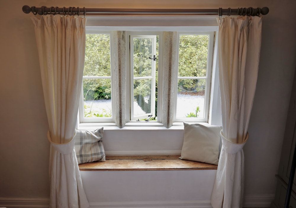 Ashfield House Double Room, Ensuite 5