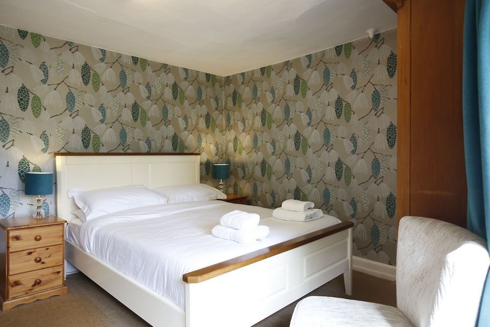 Ashfield House Double Room, Ensuite 2