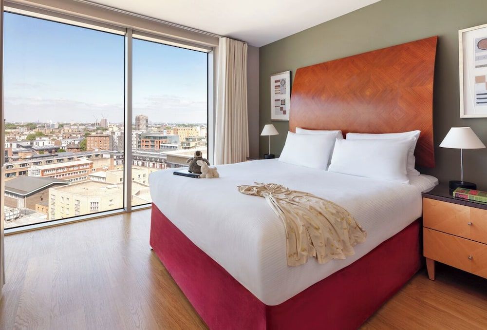 undefined Marlin Aldgate Tower Bridge 6