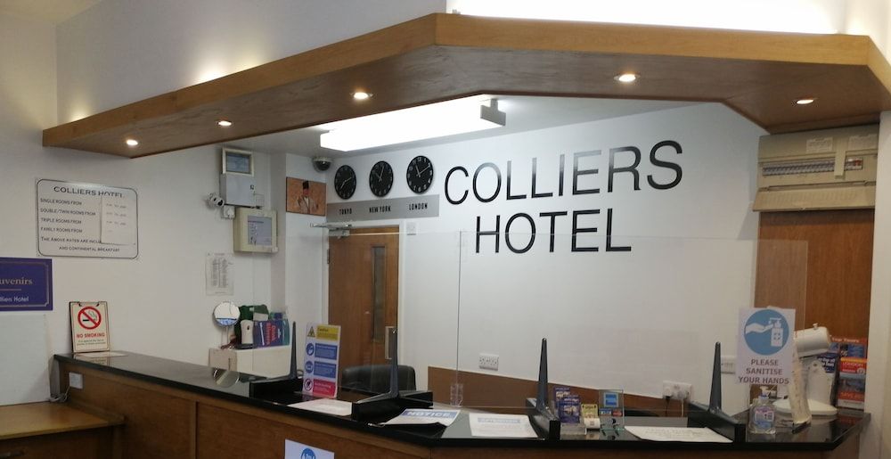 undefined Colliers Hotel