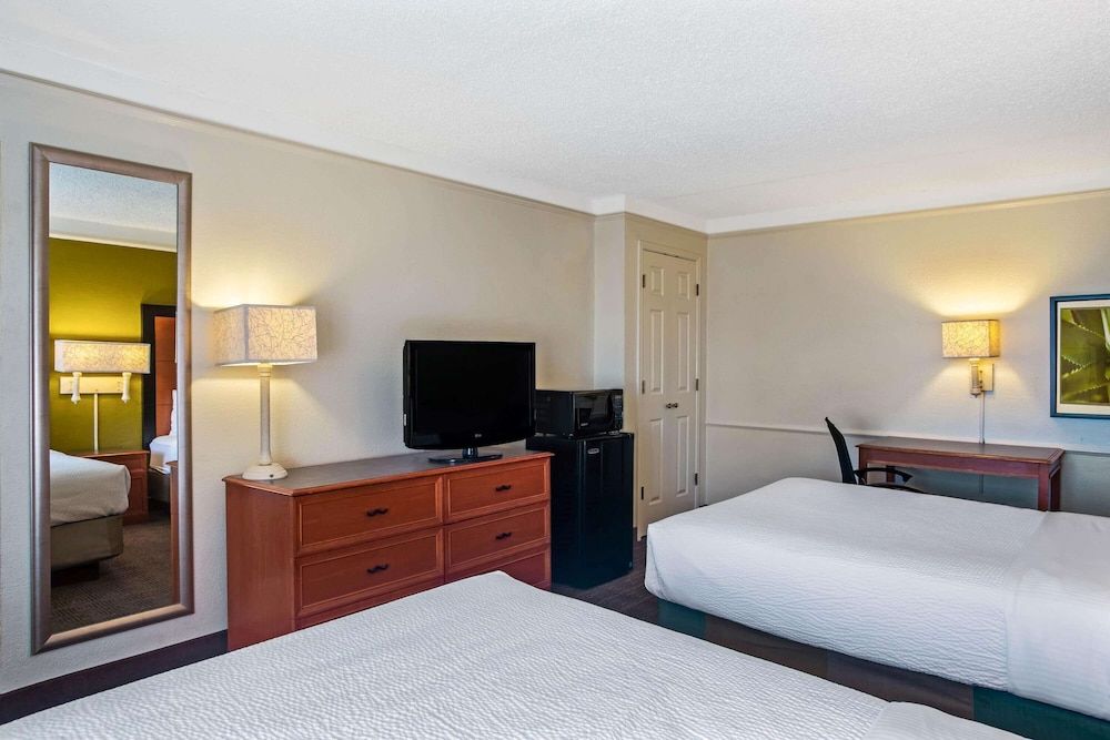 Room, 2 Double Beds