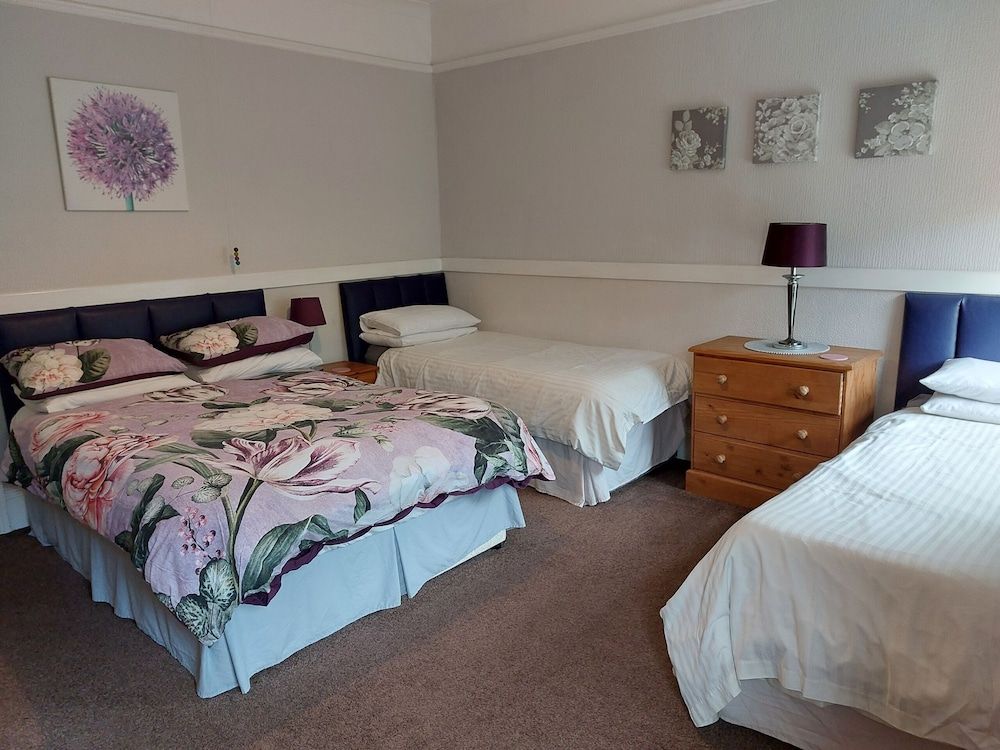 Apartment Ensuite, Double, 2 Twin and Sofa Bed