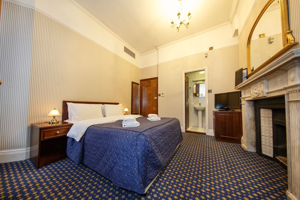 Regency House Double Room 7