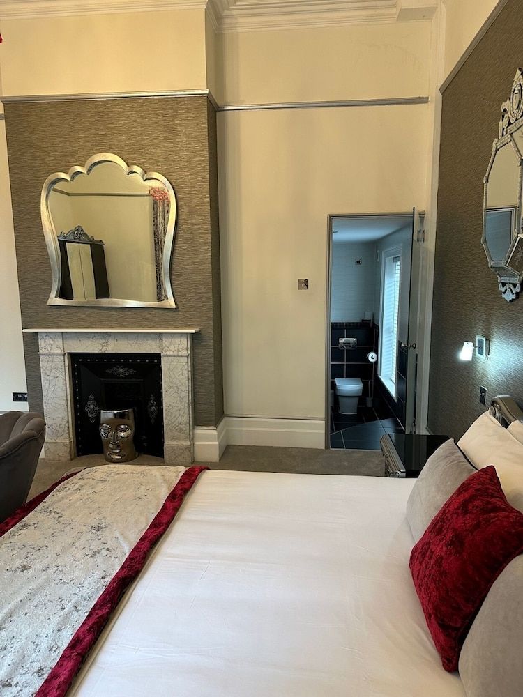 Derby Manor Executive Double Room, Ensuite 5