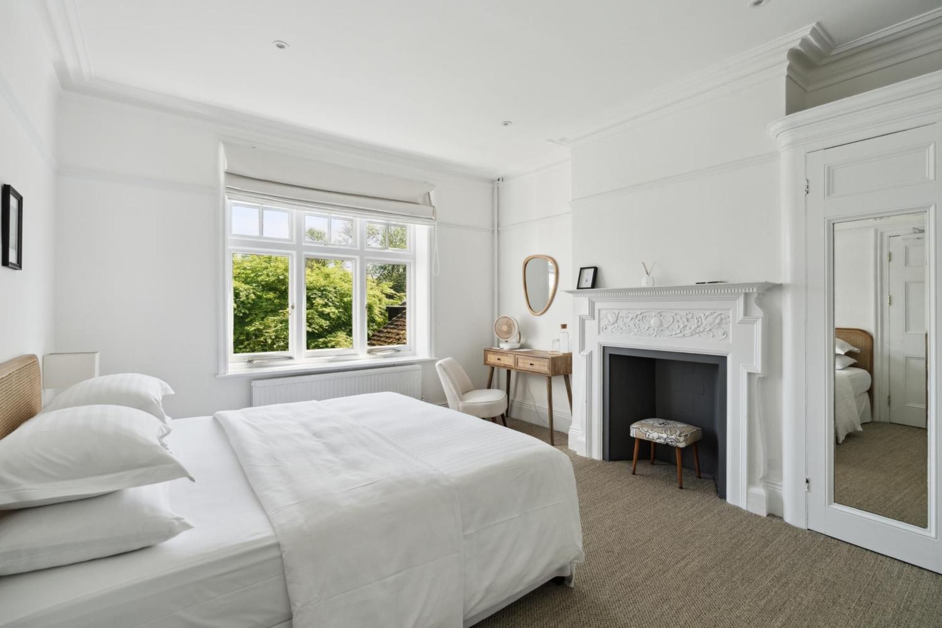 River Arts Club Double Room 2