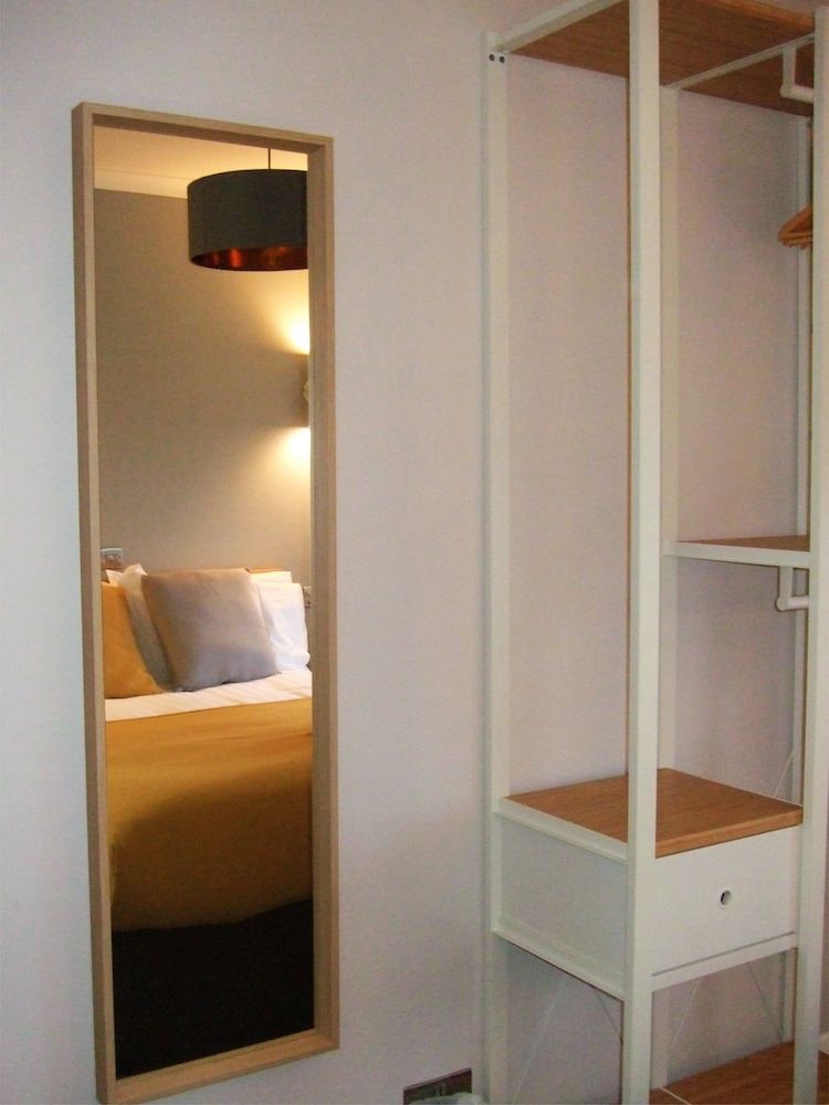 Legends Hotel Brighton Classic Double Room with Sea View 6