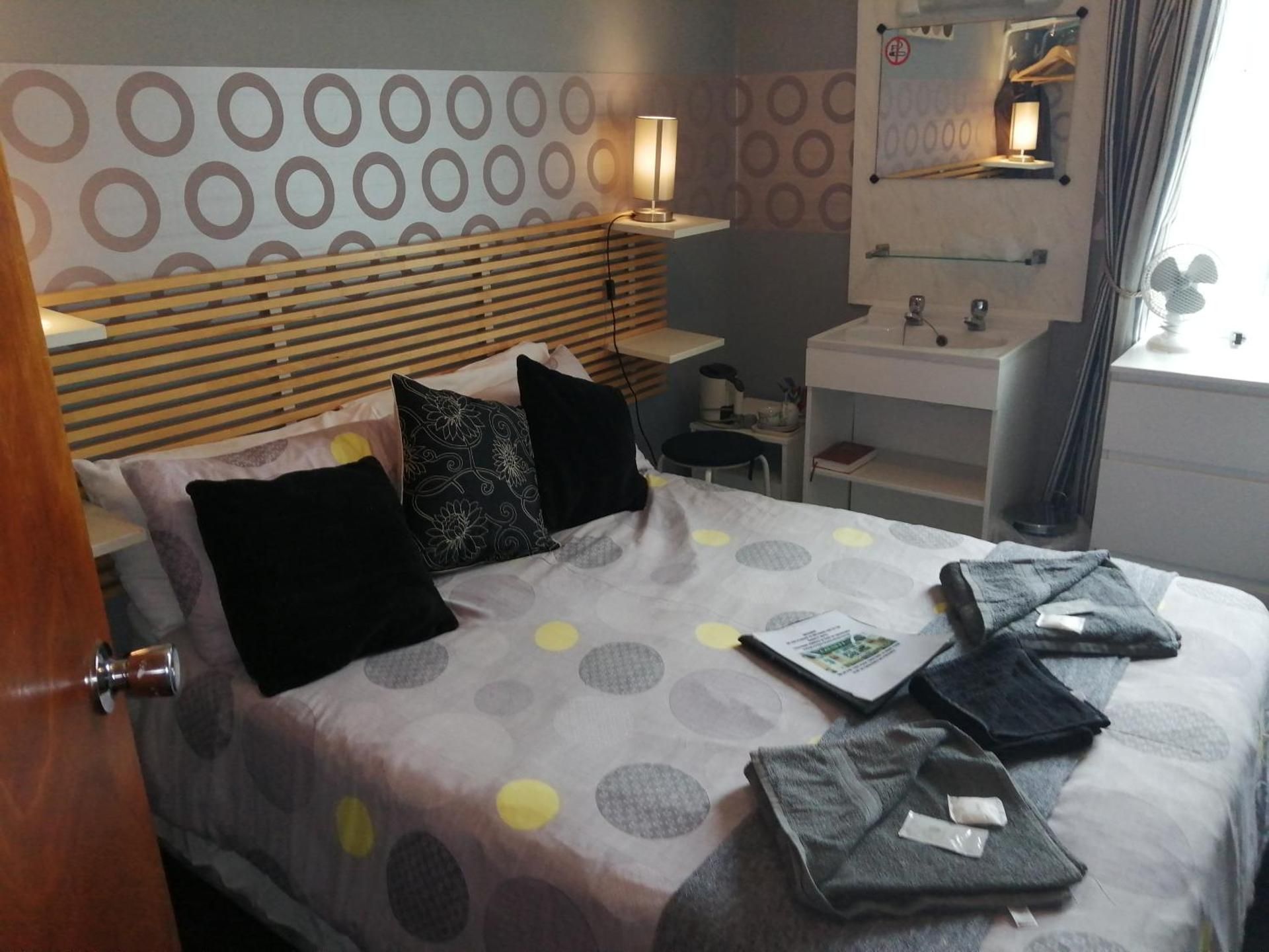 undefined The Garnett Hotel 7