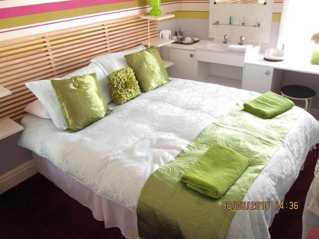 undefined The Garnett Hotel 5