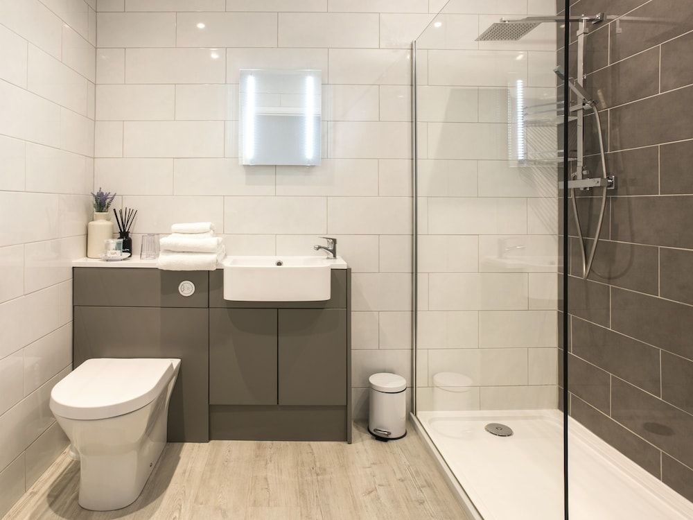 Old Hall Hotel Standard Twin Room, Ensuite 4