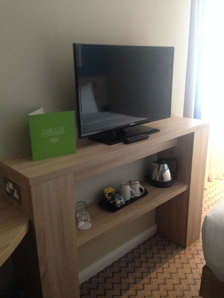 Hampton by Hilton Glasgow Central Room, 1 Queen Bed 5