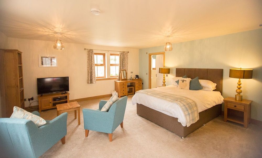 Double Room (A2)