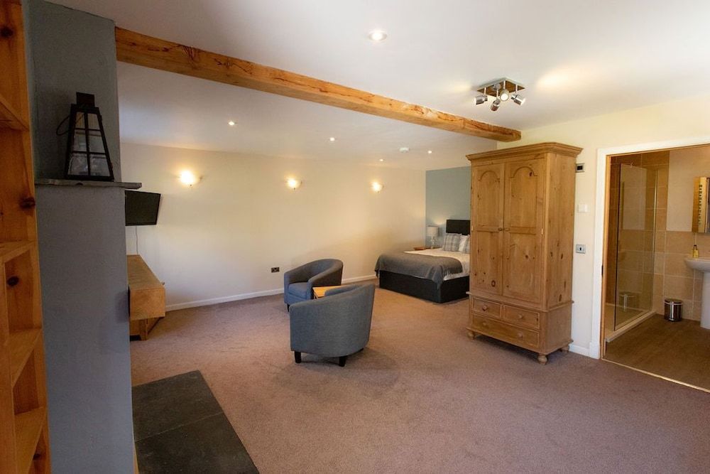 Double Room (A1)