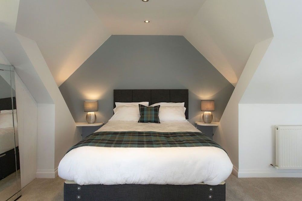 Double Room (A3)