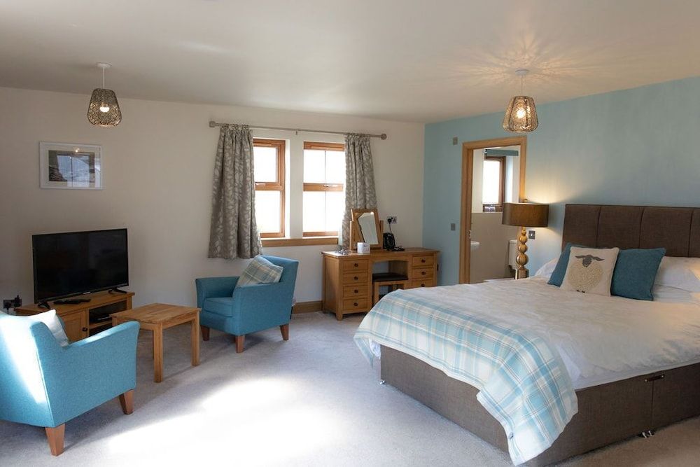 Double Room (A2)