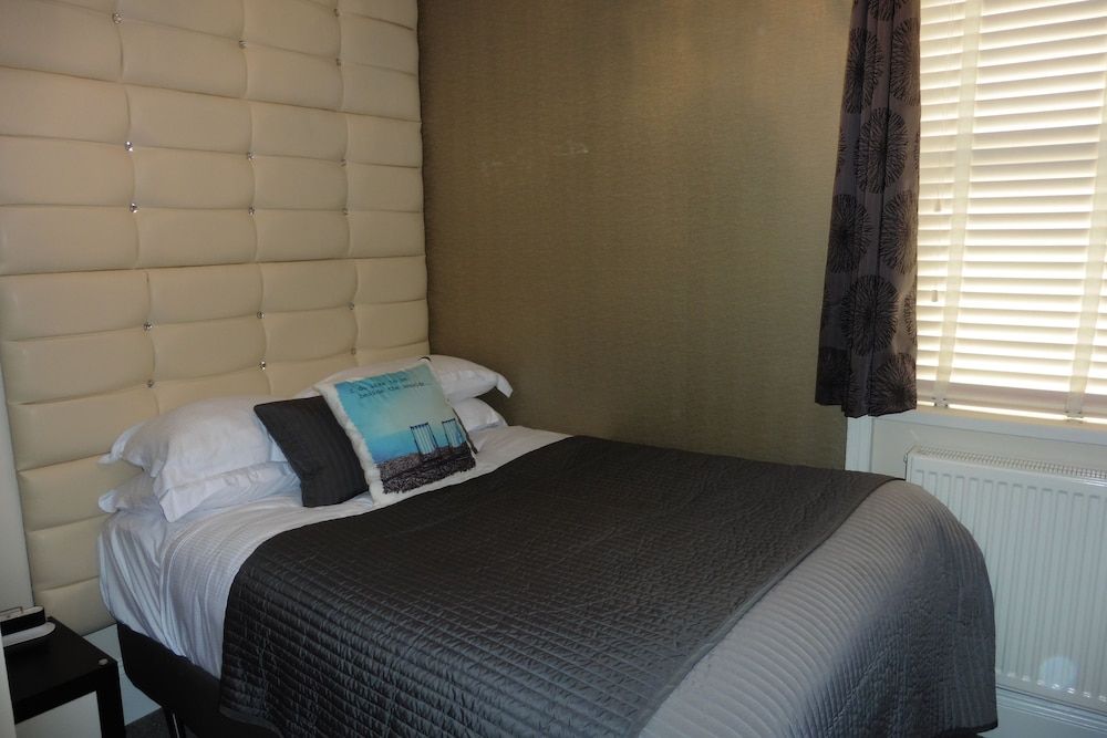 Brighton Inn Boutique Guest Accommodation Double Room, Ensuite (Small)