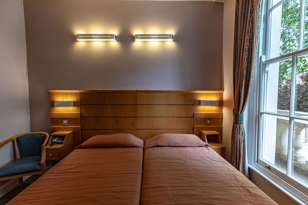 Nayland Hotel Classic Twin Room