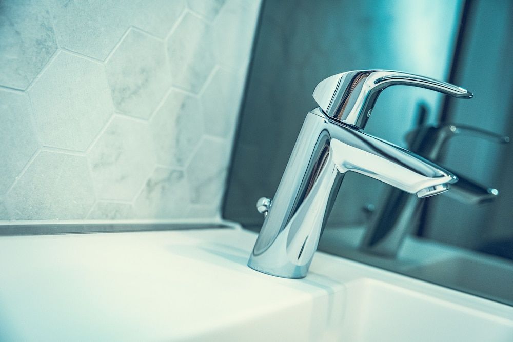 Hotel Bernina Geneva Deluxe Twin Room 9