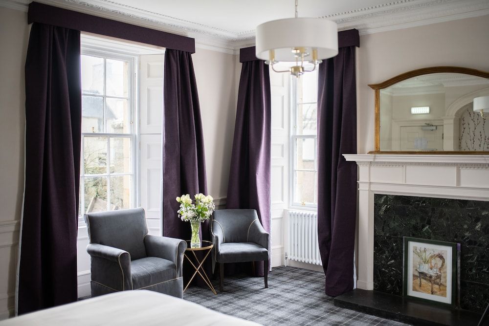 Pentland Executive Double or Twin Room (Garden Wing) 6