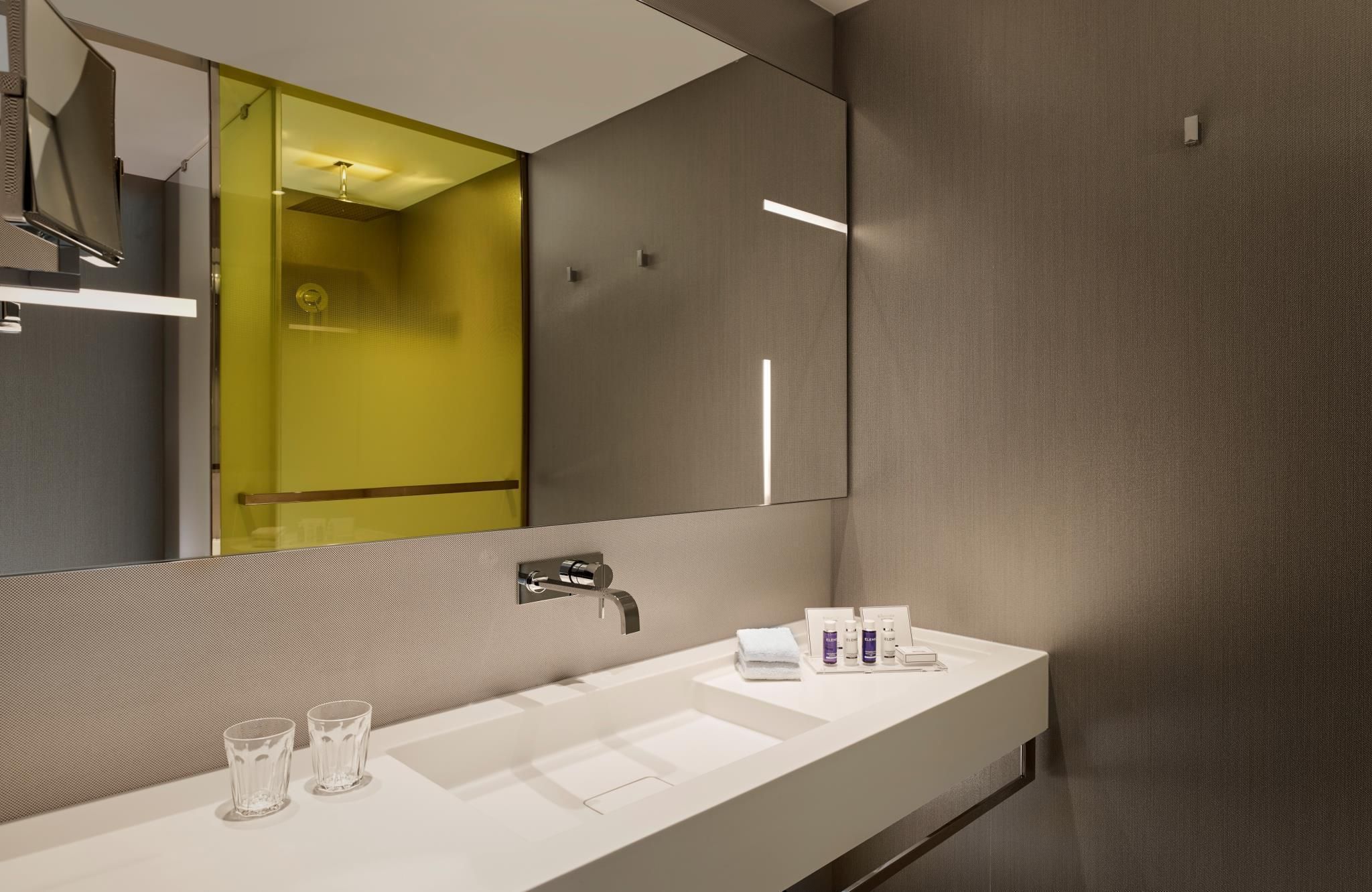 Park Plaza London Waterloo Superior Twin 3