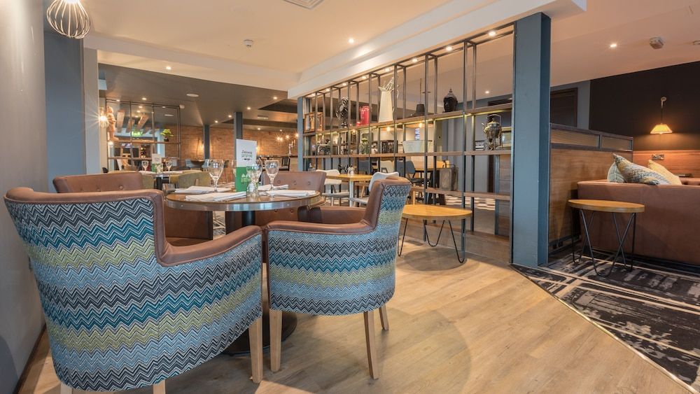 undefined Holiday Inn Manchester-Central Park by IHG 9