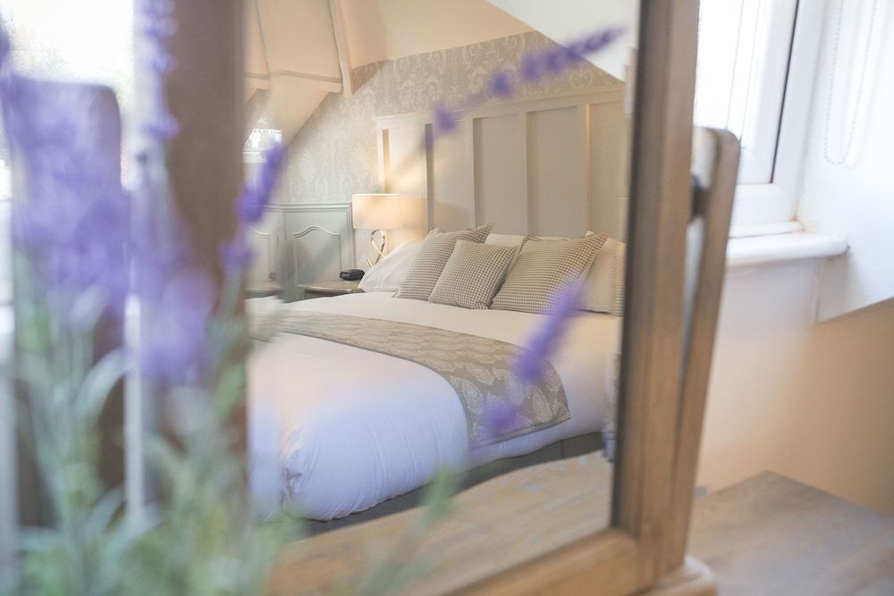 Suite, 1 King Bed, Non Smoking
