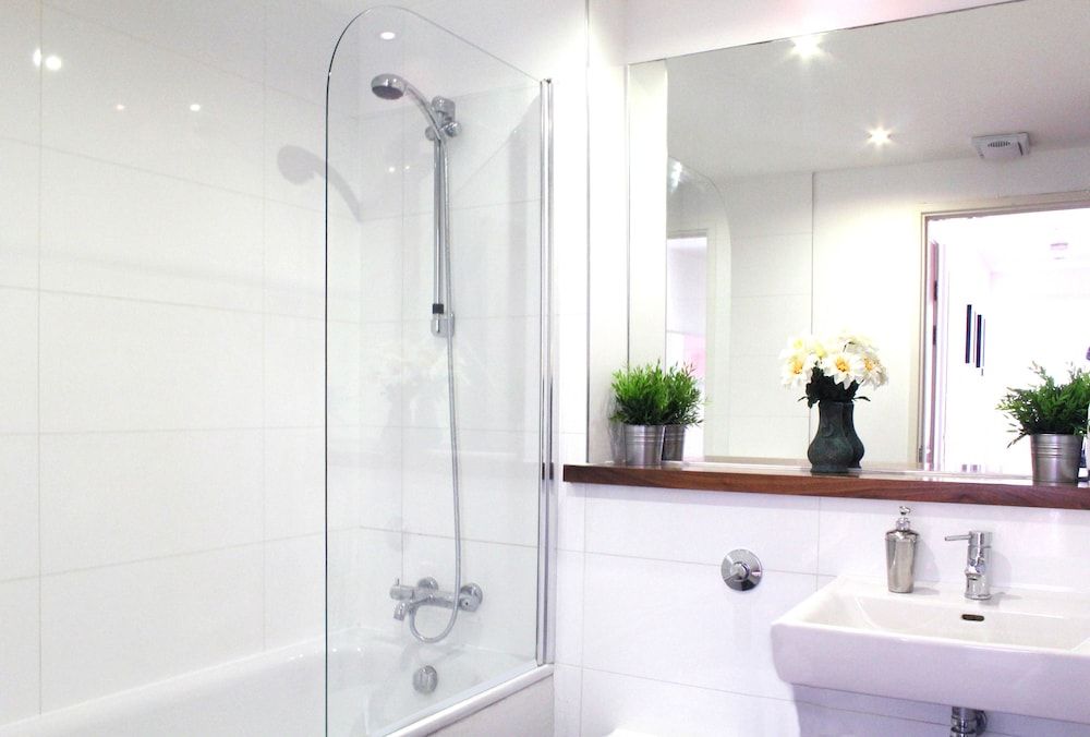 Shoreditch City Living City Apartment, 2 Bedrooms 4