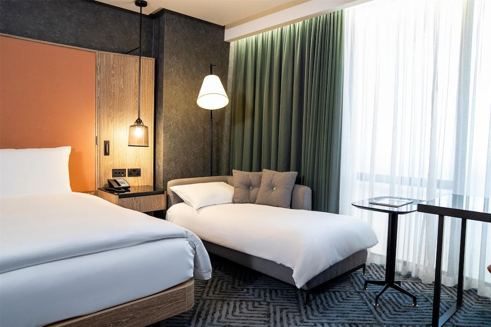 undefined Hilton London Bankside 4