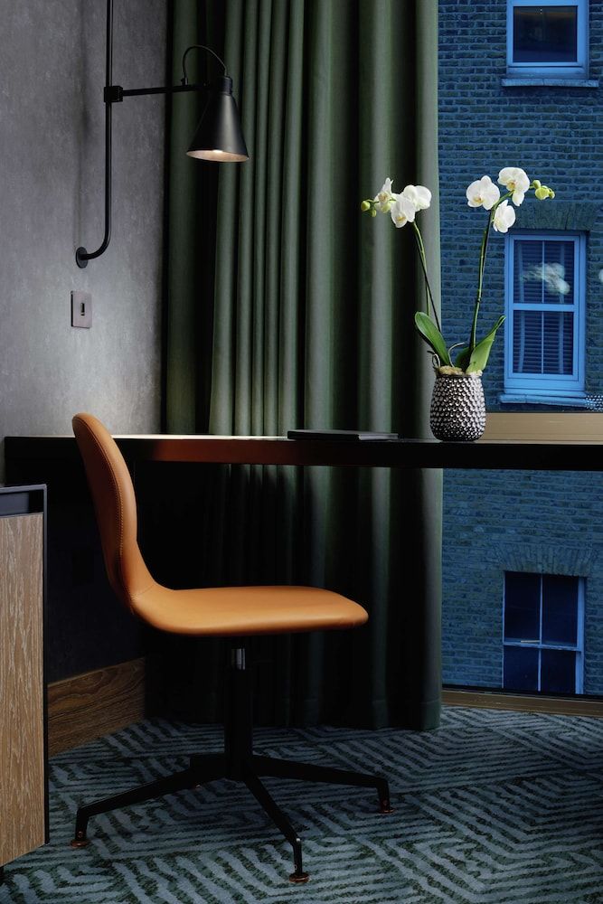 undefined Hilton London Bankside 9