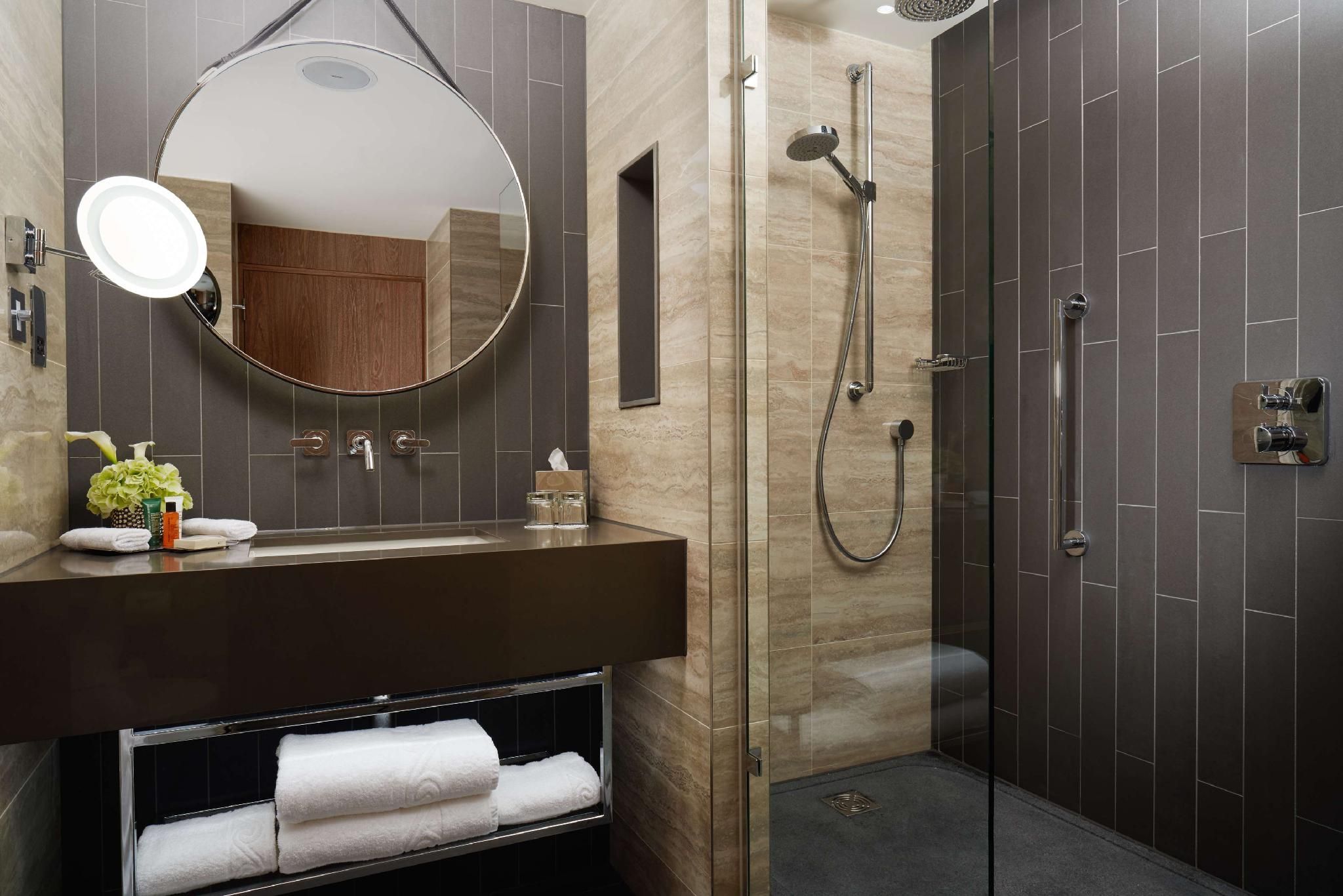 Hilton London Bankside King Guest Room 3