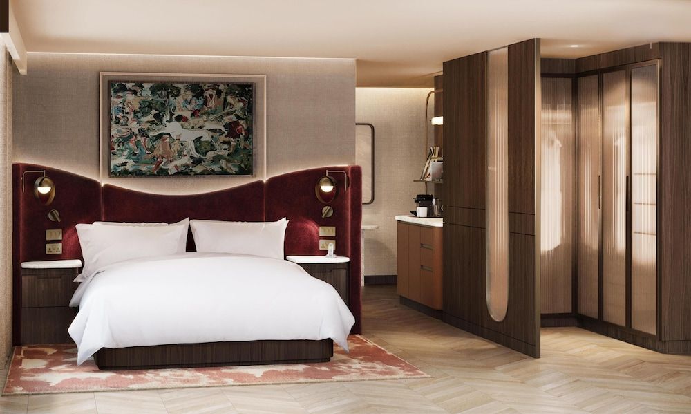Suite, 1 King Bed, Balcony