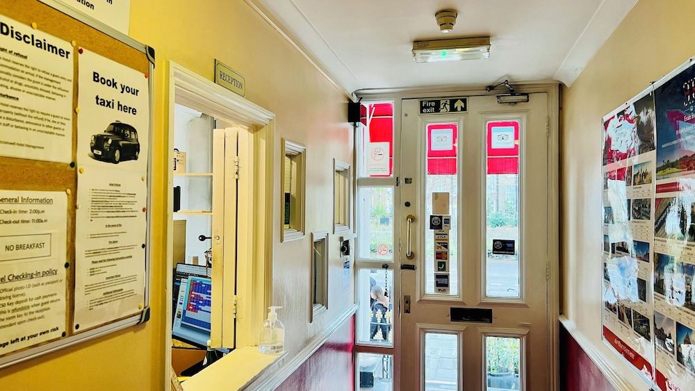 undefined West Cromwell Hotel 8