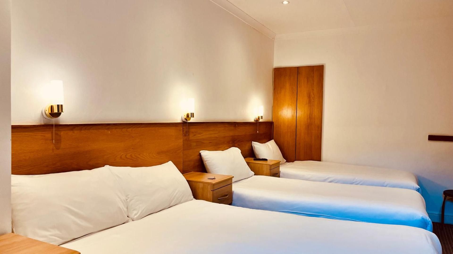 undefined West Cromwell Hotel 5