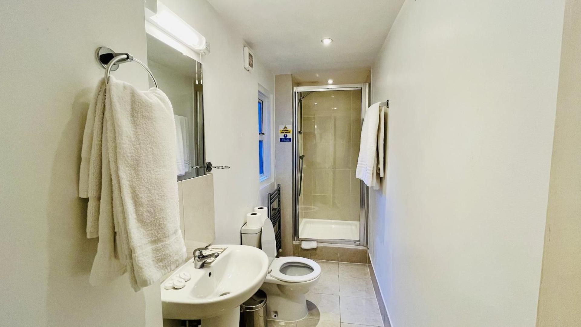 undefined West Cromwell Hotel 7