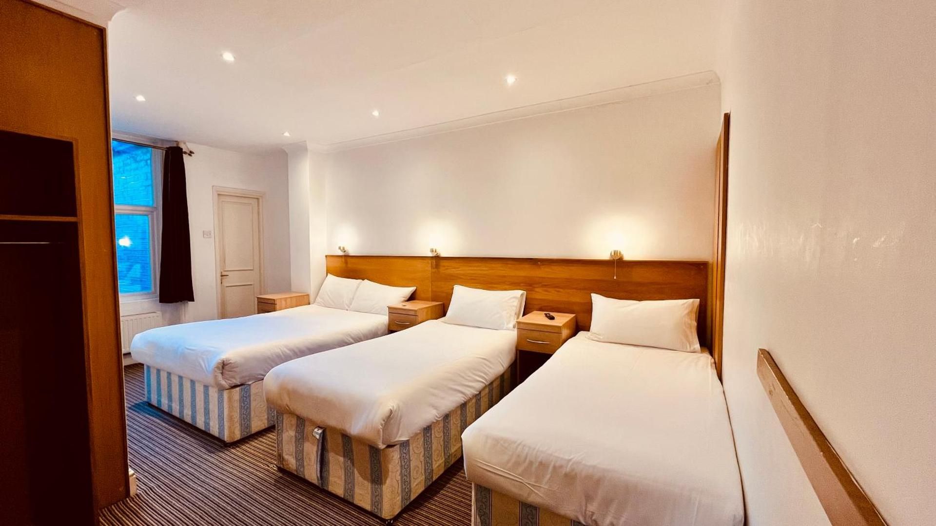 undefined West Cromwell Hotel 6