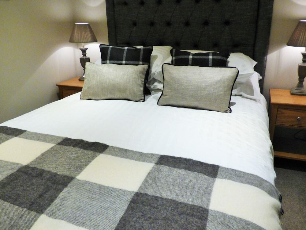 The Fenwick Steak & Seafood Pub Standard Double Room 5