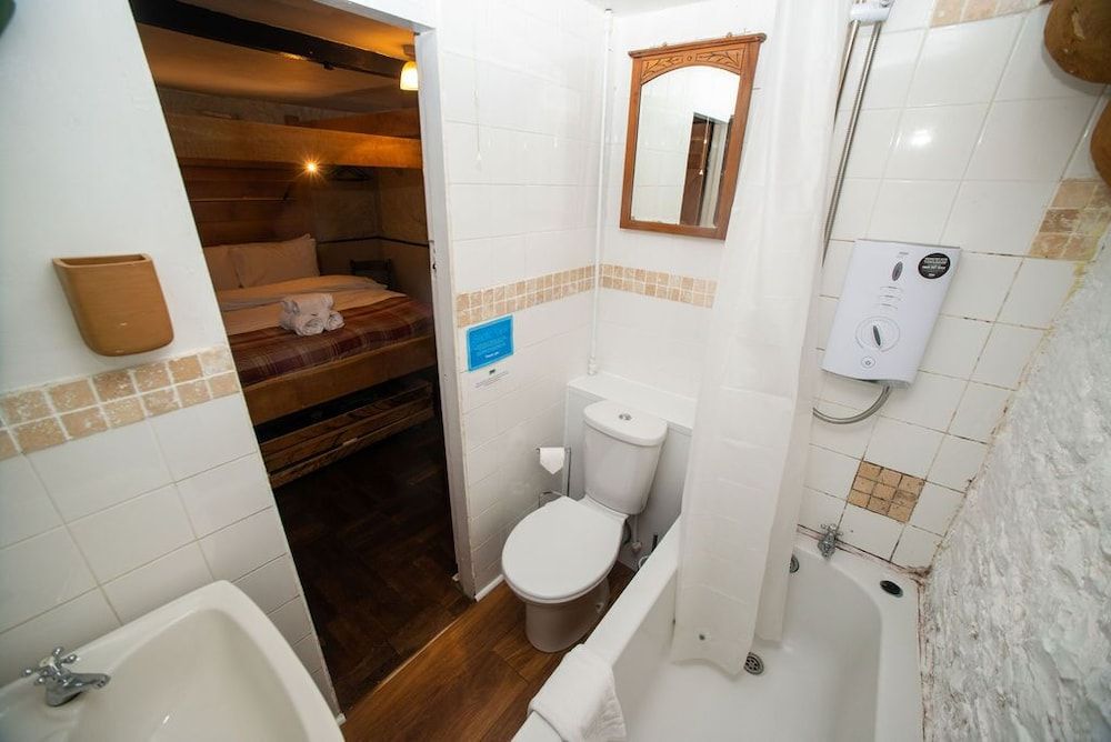 High Paradise Farm Superior Cottage, Ensuite 4