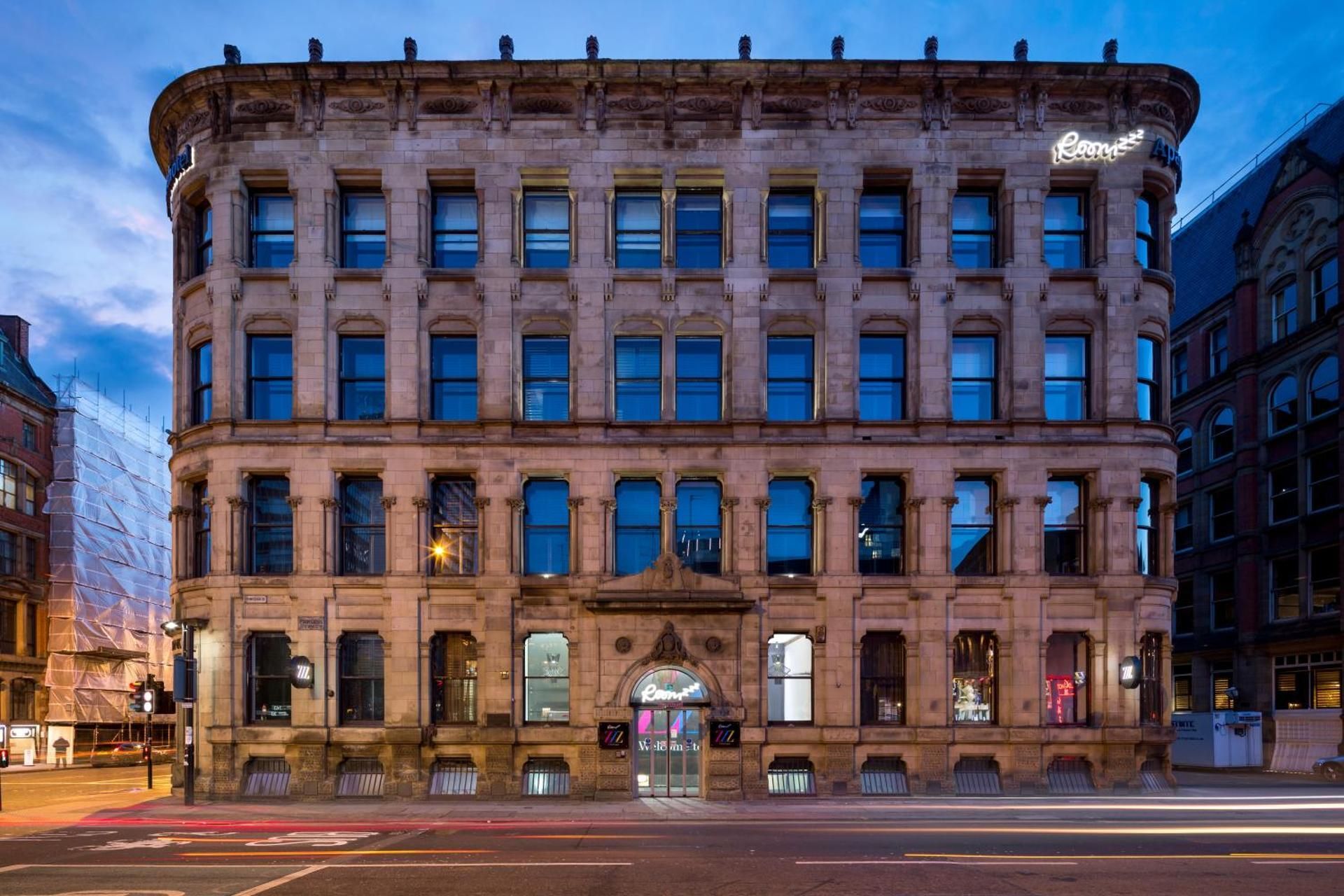 undefined Aparthotel Roomzzz Manchester City