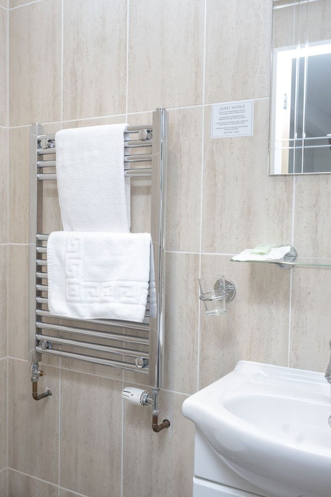 The R Inn Hotel Superior Single Room, Ensuite 2