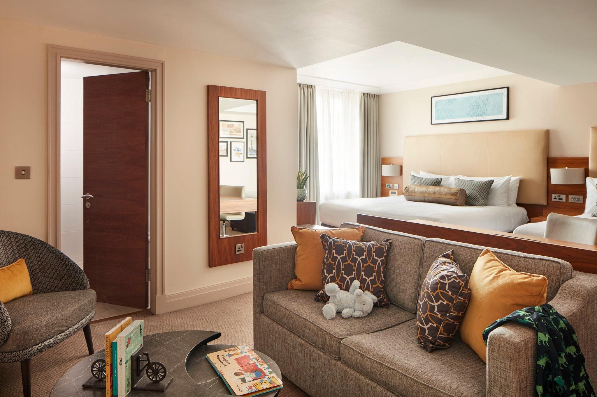 Deluxe Family Room