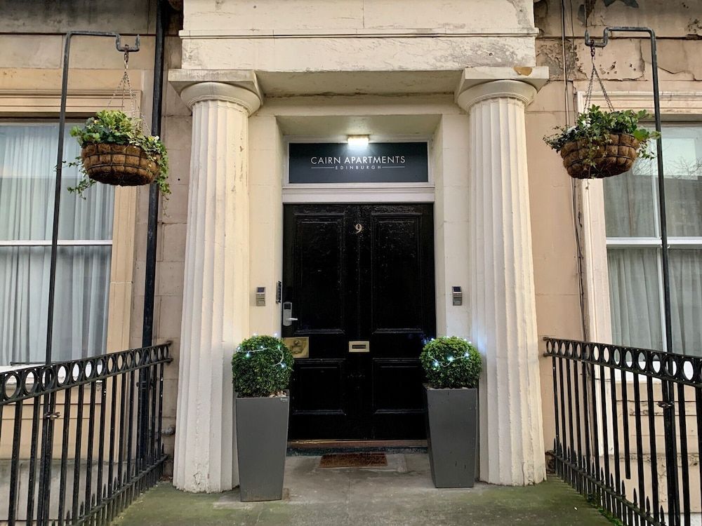 undefined Cairn Hotel 6