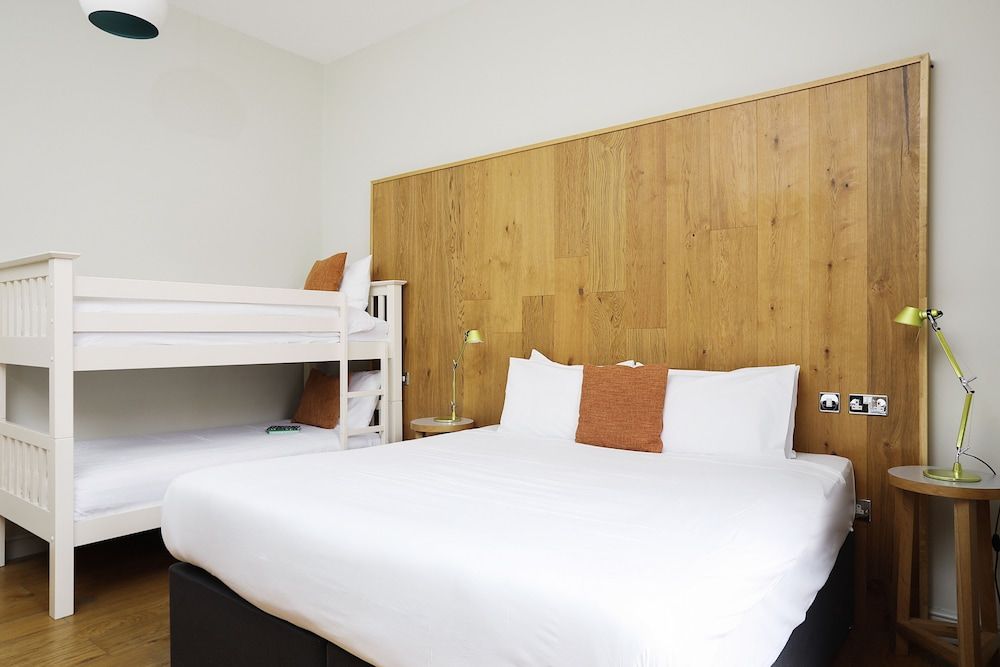 undefined Cairn Hotel 4