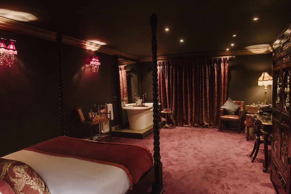 The Joiners Arms Silver Beach 8