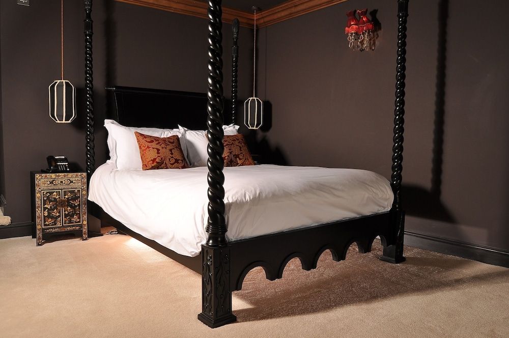 The Joiners Arms Silver Beach 2