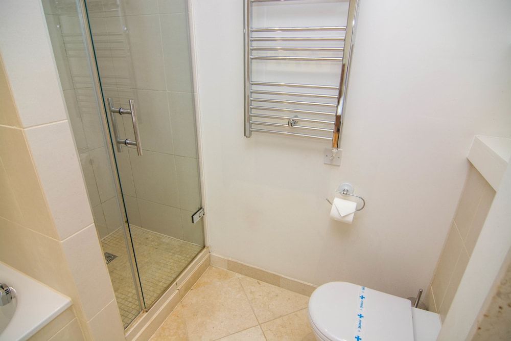 Canary Wharf - Corporate River View Apartments Panoramic Apartment, 2 Bedrooms, River View 13