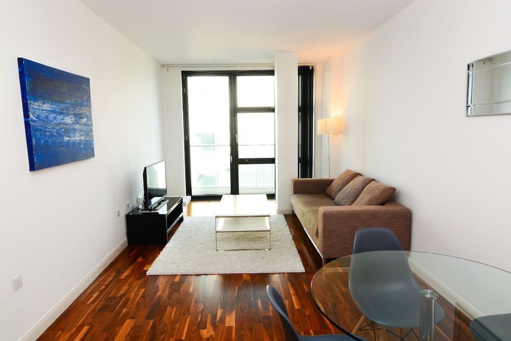 Canary Wharf - Corporate River View Apartments Superior Apartment, 2 Bedrooms, River View 13