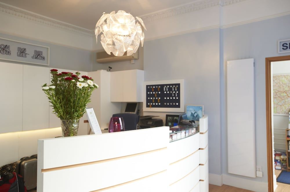 Check-in/check-out kiosk