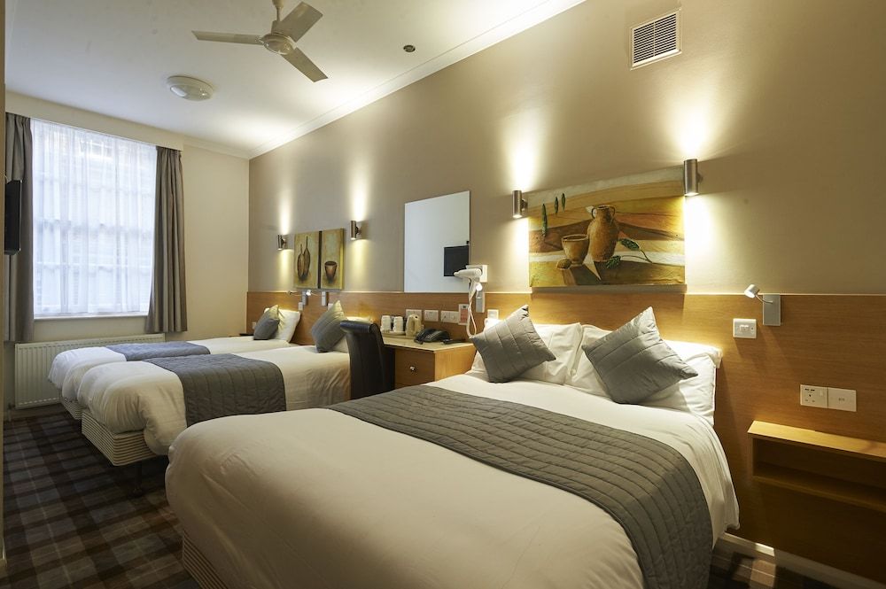 Luna Simone Hotel